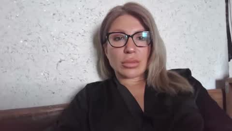 fox_red_lady7 online show from 27, 3, 2026