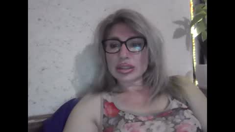 fox_red_lady7 online show from 29, 3, 2026