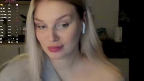 i am your baby Alien  online show from 7, 12, 2024