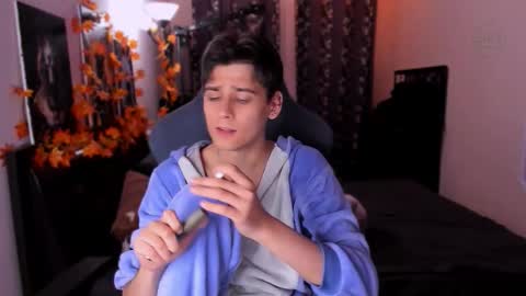 Snapshot of foxicfu chatting on 5, 11, 2025 Foxicfu online show from 5, 11, 2025