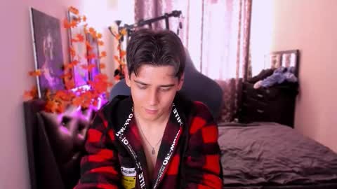 Snapshot of foxicfu chatting on 8, 11, 2025 Foxicfu online show from 8, 11, 2025