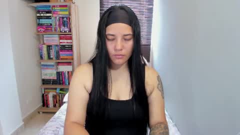 Snapshot of foxwen chatting on 3, 7, 2026 wen. online show from 3, 7, 2026