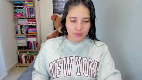 Snapshot of foxwen chatting on 18, 7, 2026 wen. online show from 18, 7, 2026