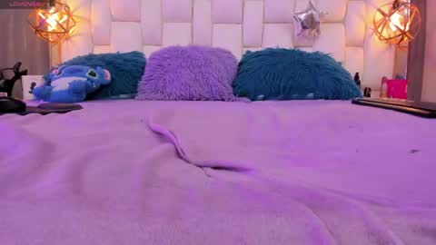 Snapshot of foxxy_dolce chatting on 25, 4, 2026 Foxxy online show from 25, 4, 2026