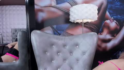 Snapshot of foxy_rhenna chatting on 28, 10, 2025 Miss Rhenna online show from 28, 10, 2025