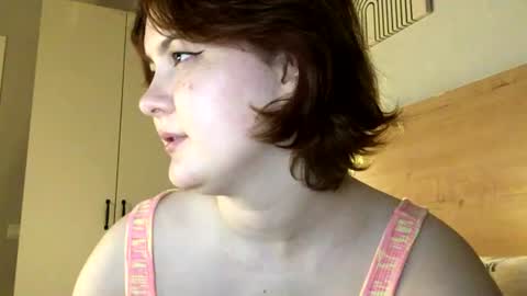 Snapshot of foxydollkate chatting on 21, 7, 2026 Kate online show from 21, 7, 2026