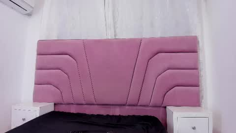 foxyhillx online show from 15, 6, 2026