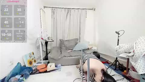 yiyi online show from 20, 11, 2025