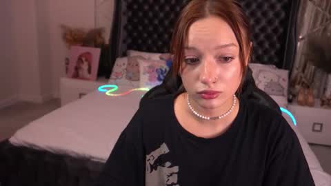 Snapshot of foxymayy chatting on 22, 9, 2025 Maya online show from 22, 9, 2025