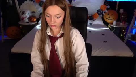 Snapshot of foxymayy chatting on 1, 11, 2025 Maya online show from 1, 11, 2025