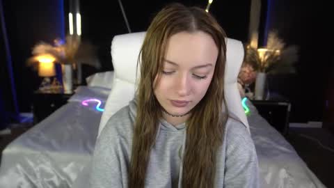 Snapshot of foxymayy chatting on 1, 12, 2025 Maya online show from 1, 12, 2025