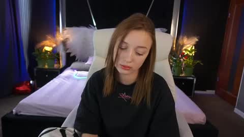 Snapshot of foxymayy chatting on 3, 6, 2026 Maya online show from 3, 6, 2026