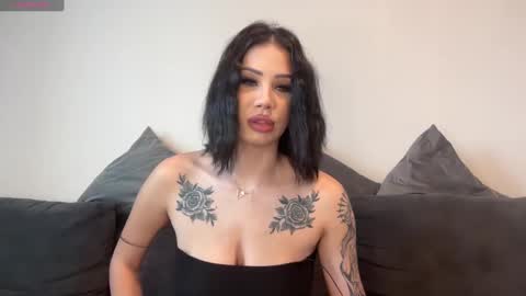 Snapshot of foxyzen chatting on 11, 2, 2025 FoxyZen online show from 11, 2, 2025
