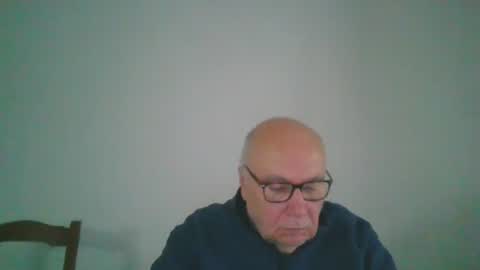 Snapshot of fra94 chatting on 9, 11, 2025 fra94 online show from 9, 11, 2025