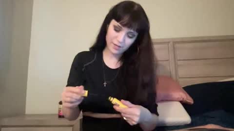 Snapshot of fragilemasochist chatting on 15, 11, 2025 Angel online show from 15, 11, 2025