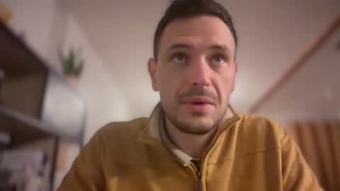 Snapshot of fraisetagada359 chatting on 4, 11, 2025 fraisetagada359 online show from 4, 11, 2025