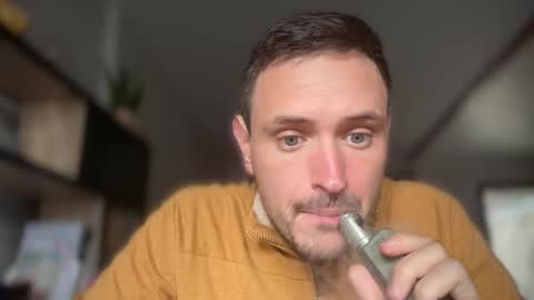 Snapshot of fraisetagada359 chatting on 5, 11, 2025 fraisetagada359 online show from 5, 11, 2025