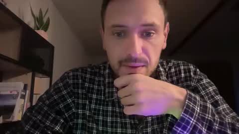 Snapshot of fraisetagada359 chatting on 14, 11, 2025 fraisetagada359 online show from 14, 11, 2025