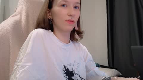 fran_bow online show from 24, 12, 2024