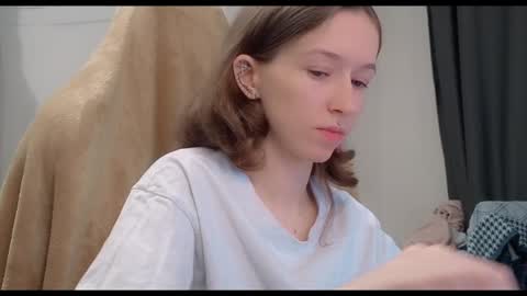 fran_bow online show from 29, 1, 2025