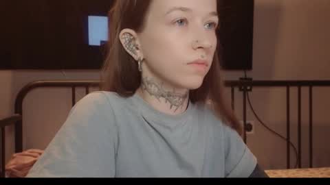 fran_bow online show from 16, 3, 2026