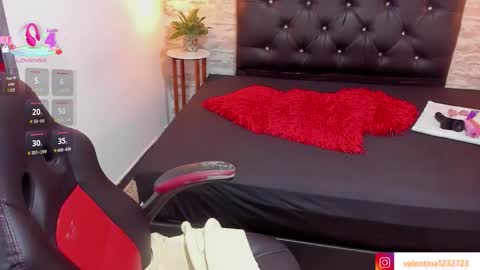          online show from 24, 10, 2025