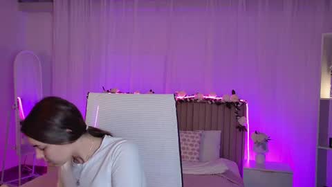 Snapshot of francescacavaliere chatting on 2, 6, 2026 Francesca online show from 2, 6, 2026