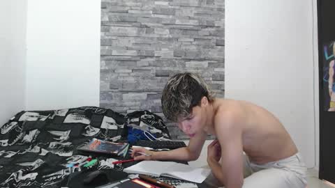 Snapshot of francesco_spank chatting on 11, 3, 2025 FRANCESCO online show from 11, 3, 2025