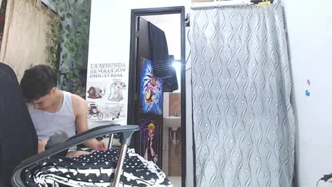 Snapshot of francesco_spank chatting on 8, 10, 2025 FRANCESCO online show from 8, 10, 2025