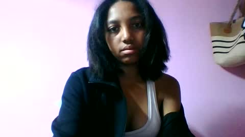 Snapshot of francia333068 chatting on 22, 6, 2026 francia333068 online show from 22, 6, 2026