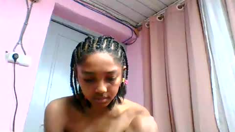 Snapshot of francia333068 chatting on 15, 7, 2026 francia333068 online show from 15, 7, 2026