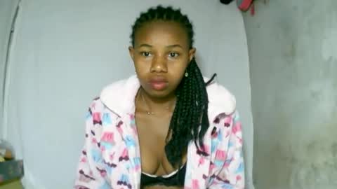 Snapshot of franciefrancie chatting on 6, 10, 2025 francilla online show from 6, 10, 2025