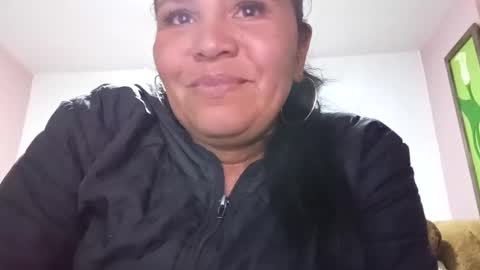 Snapshot of francy_froz chatting on 25, 10, 2025 francy froz online show from 25, 10, 2025