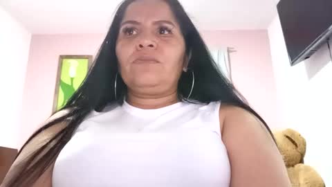 Snapshot of francy_froz chatting on 1, 12, 2025 francy froz online show from 1, 12, 2025