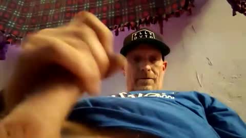 Snapshot of frankieblueeyes4u chatting on 10, 5, 2026 Famous Blue Eyes online show from 10, 5, 2026