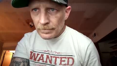 Snapshot of frankieblueeyes4u chatting on 25, 5, 2026 Famous Blue Eyes online show from 25, 5, 2026