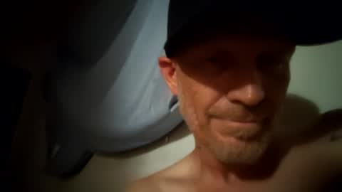 Snapshot of frankieblueeyes4u chatting on 18, 6, 2026 Famous Blue Eyes online show from 18, 6, 2026
