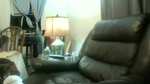 Snapshot of frankyb0yforeal chatting on 12, 6, 2026 frankyb0yforeal online show from 12, 6, 2026