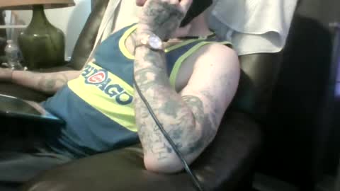Snapshot of frankyb0yforeal chatting on 4, 7, 2026 frankyb0yforeal online show from 4, 7, 2026