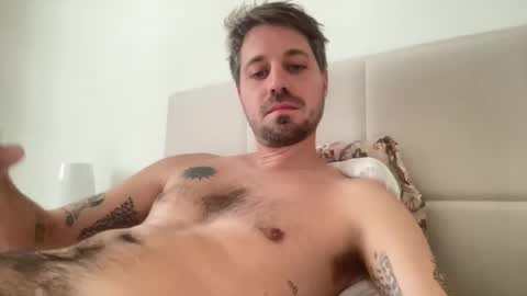 Snapshot of frankybiiig chatting on 18, 9, 2025 thegoodandbiiig online show from 18, 9, 2025