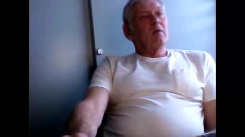 frannkboy61 online show from 16, 4, 2026