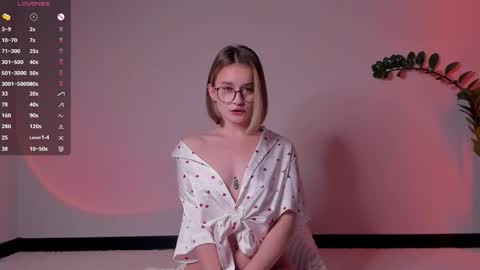 Snapshot of frannpalmer chatting on 3, 12, 2025 Frann online show from 3, 12, 2025