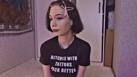 mistress Bastet and  mintcola online show from 21, 10, 2025