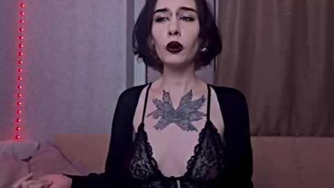 mistress Bastet and  mintcola online show from 23, 11, 2025