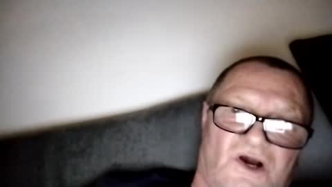 Wolfi online show from 3, 2, 2025