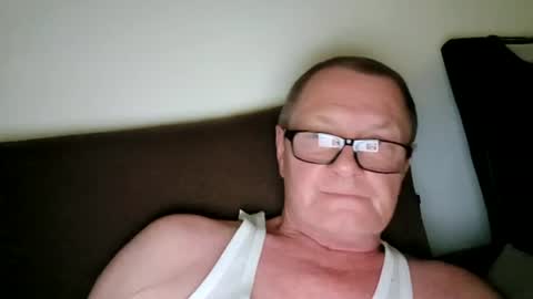 Snapshot of frauenfeind1 chatting on 18, 6, 2026 Wolfi online show from 18, 6, 2026