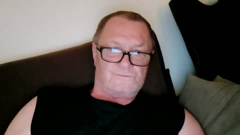 Snapshot of frauenfeind1 chatting on 21, 6, 2026 Wolfi online show from 21, 6, 2026