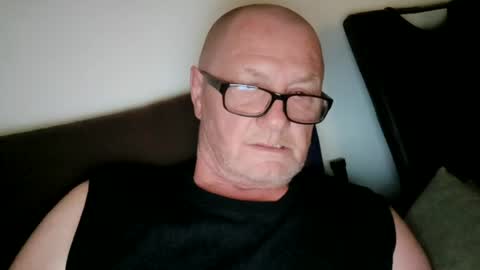 Snapshot of frauenfeind1 chatting on 22, 6, 2026 Wolfi online show from 22, 6, 2026