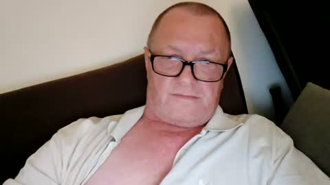 Snapshot of frauenfeind1 chatting on 9, 7, 2026 Wolfi online show from 9, 7, 2026