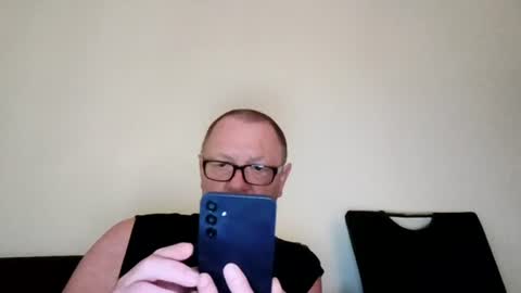 Snapshot of frauenfeind1 chatting on 12, 7, 2026 Wolfi online show from 12, 7, 2026
